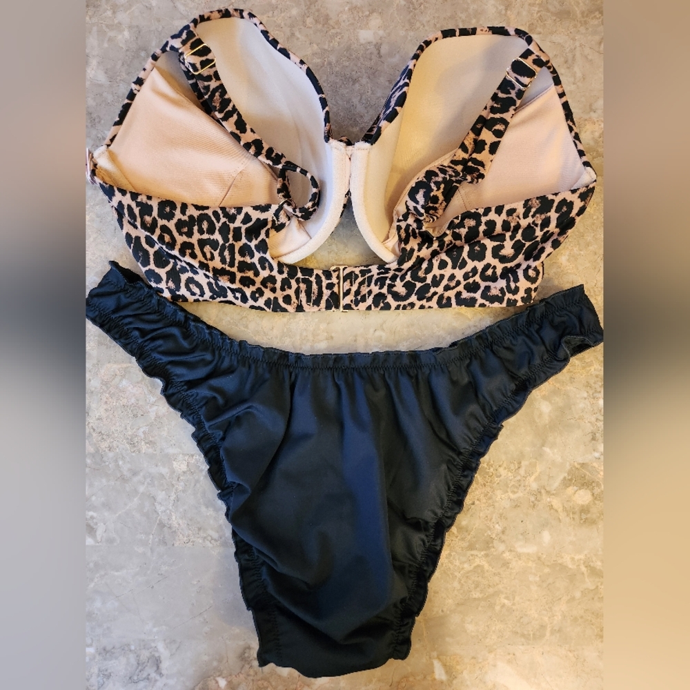 VS PINK Frankies Bikinis Twist Removable PushUp Hudson Bikini Set - Picture 4 of 4